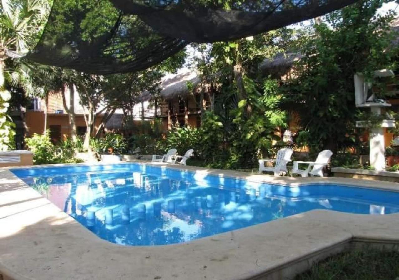 Esduma Iguanas Hotel Плая-дель-Кармен Экстерьер фото